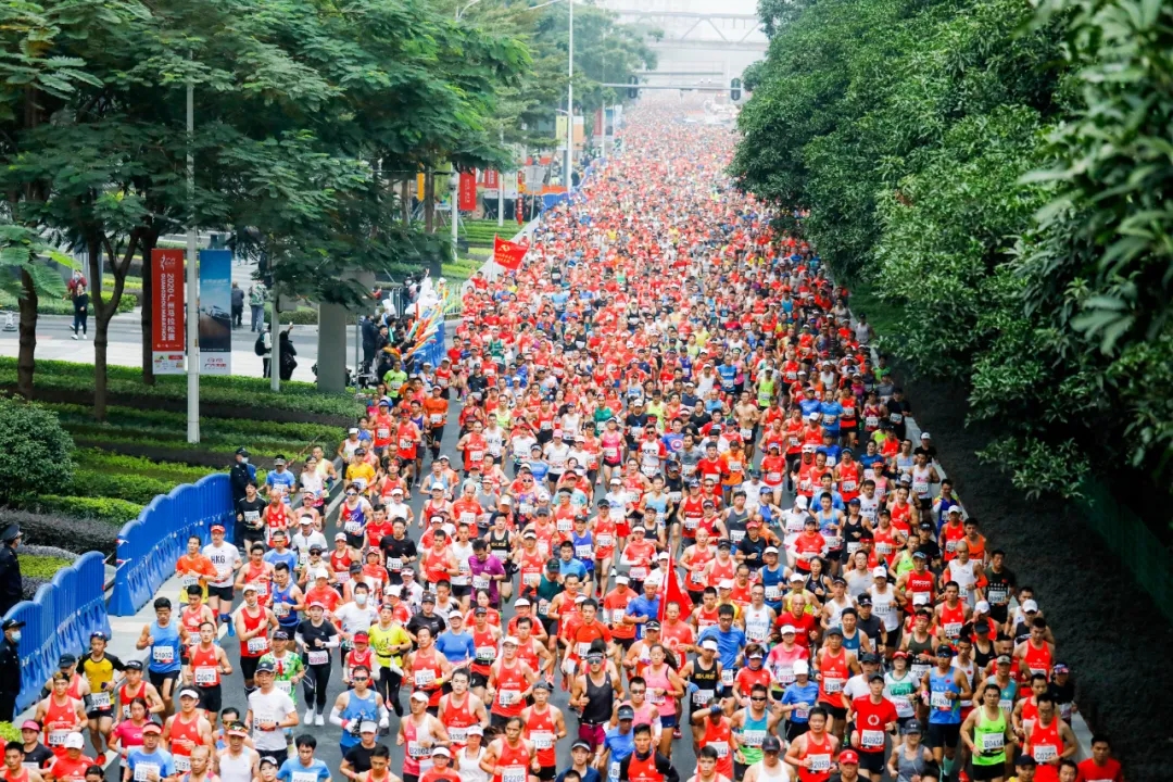 【活动回顾】蓝骄传媒助力2020广州马拉松 成就年度最大规模全马赛事